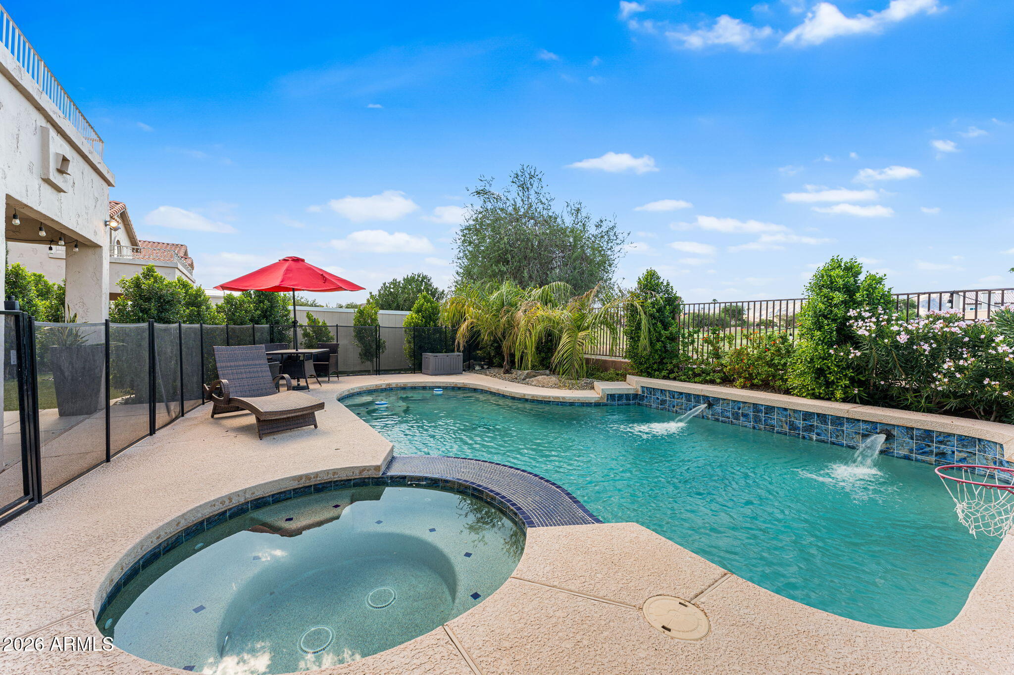 1442 E WINDSONG Drive