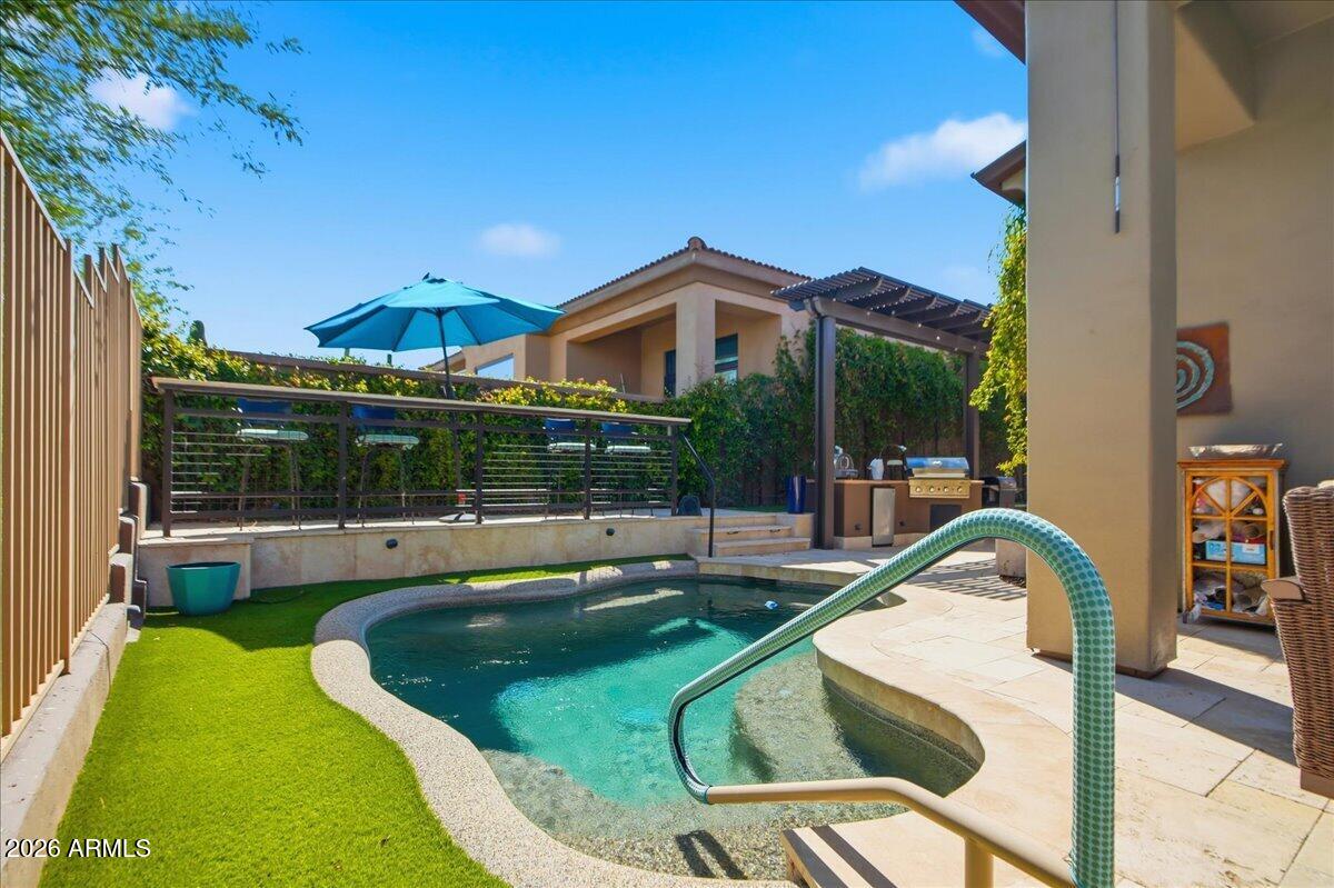 15601 E CACTUS Drive