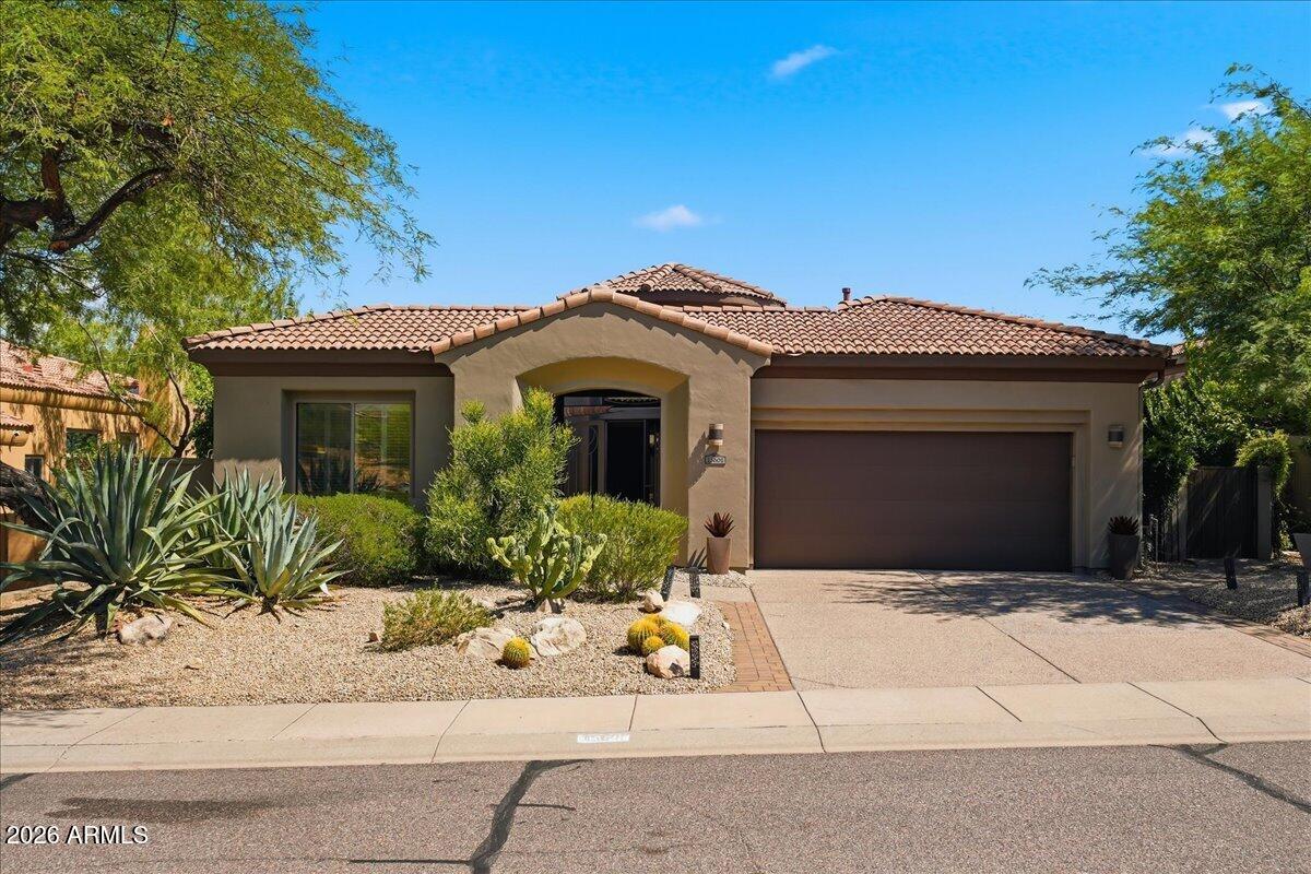 15601 E CACTUS Drive