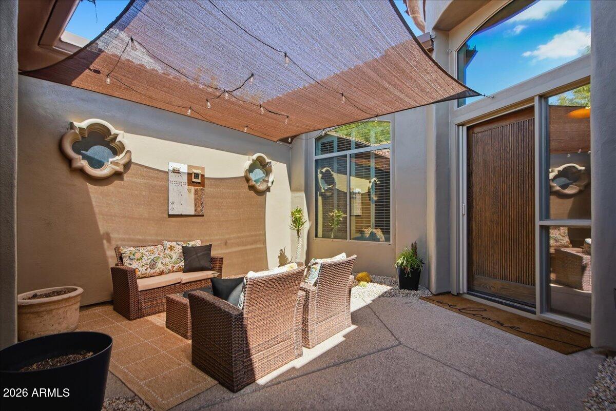 15601 E CACTUS Drive