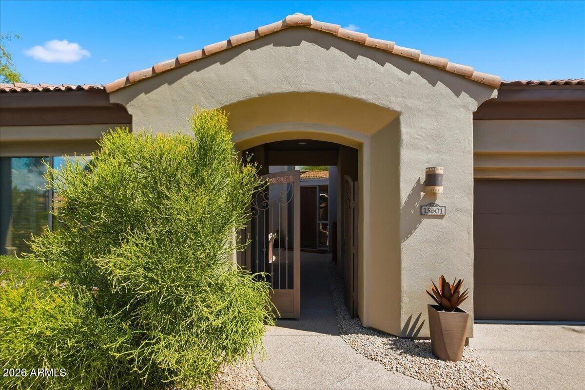 15601 E CACTUS Drive