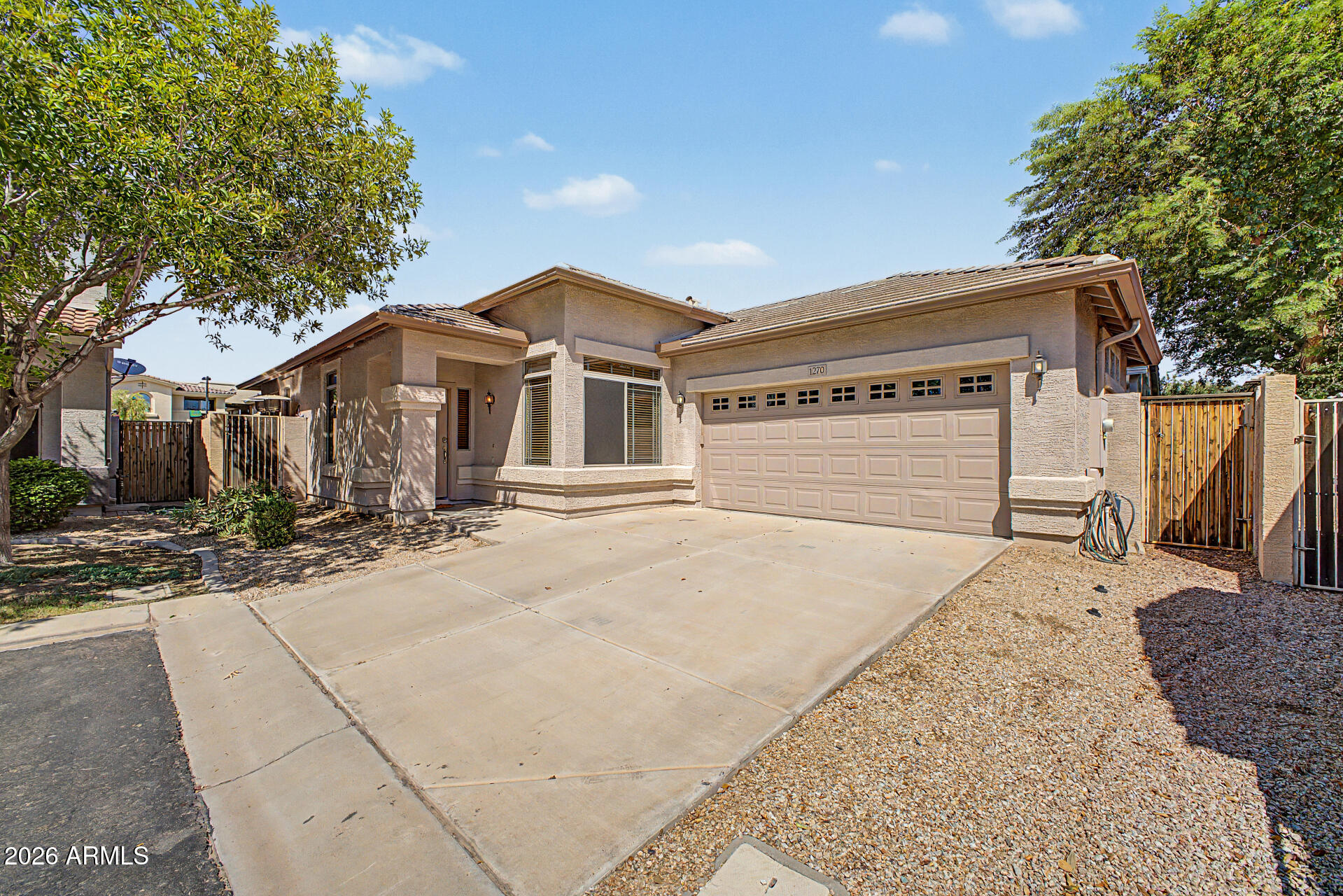 1270 E THOMPSON Way
