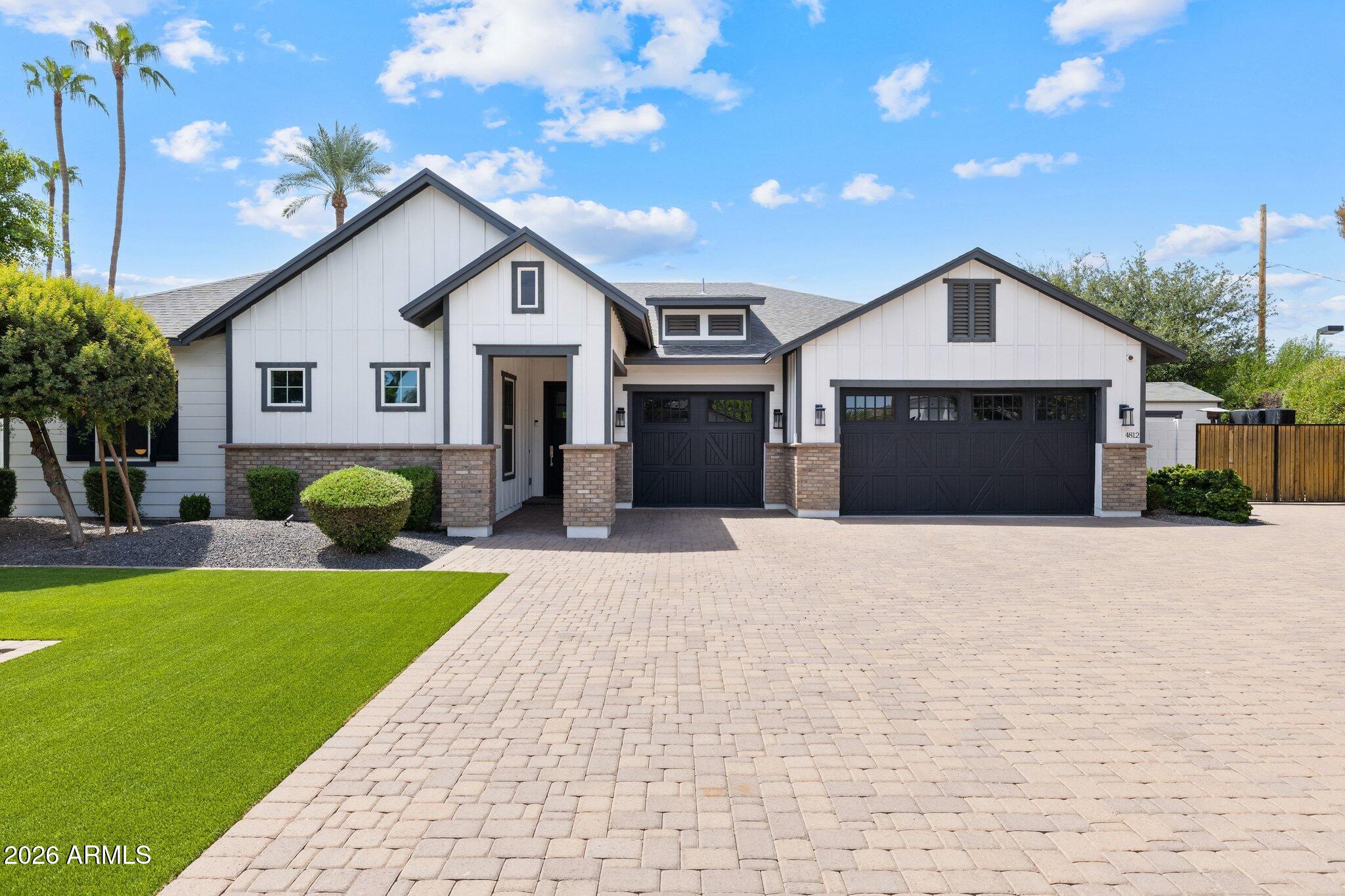 4812 N 68th Place