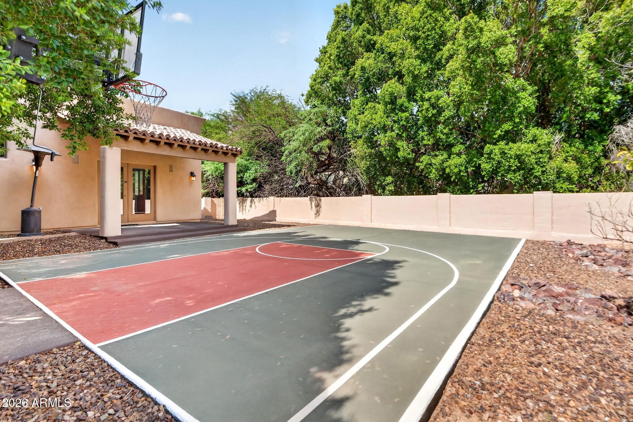 3631 E COCONINO Court