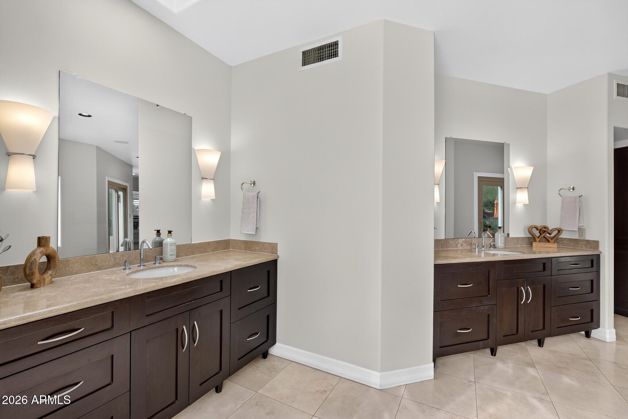 3631 E COCONINO Court