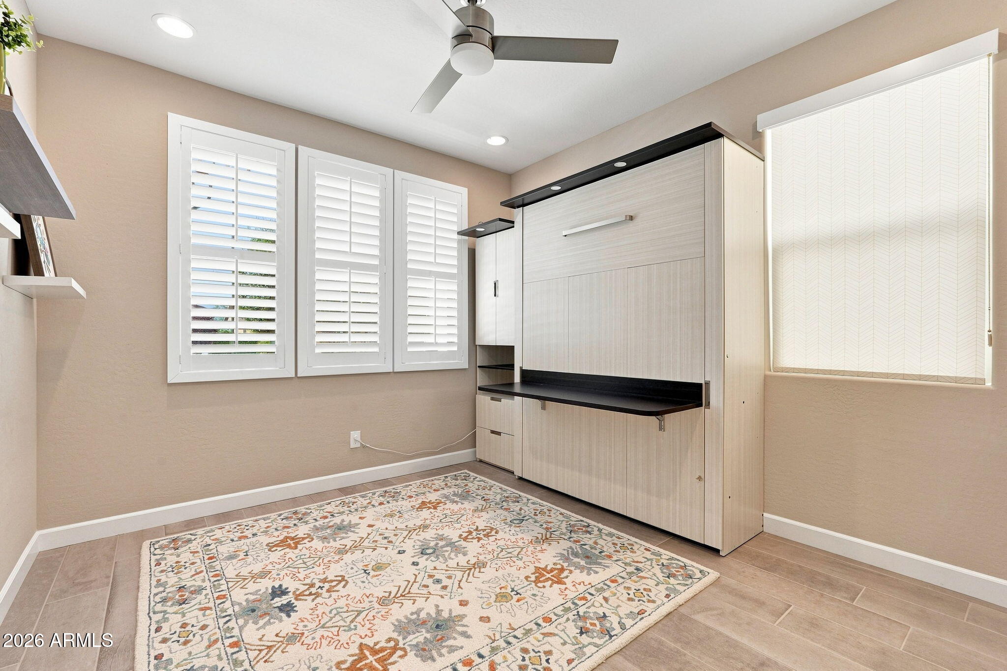 758 E FARMERS Lane