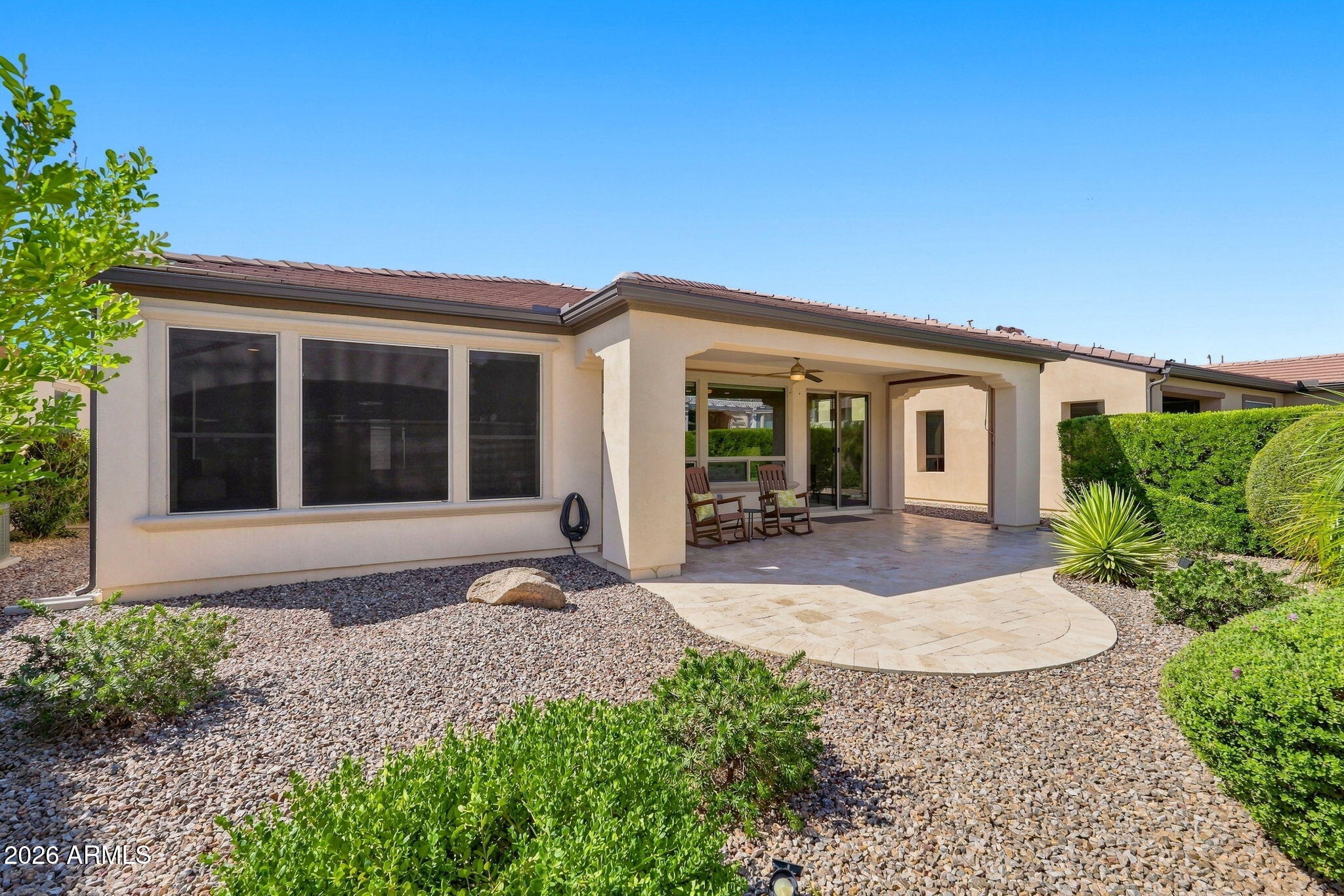 758 E FARMERS Lane