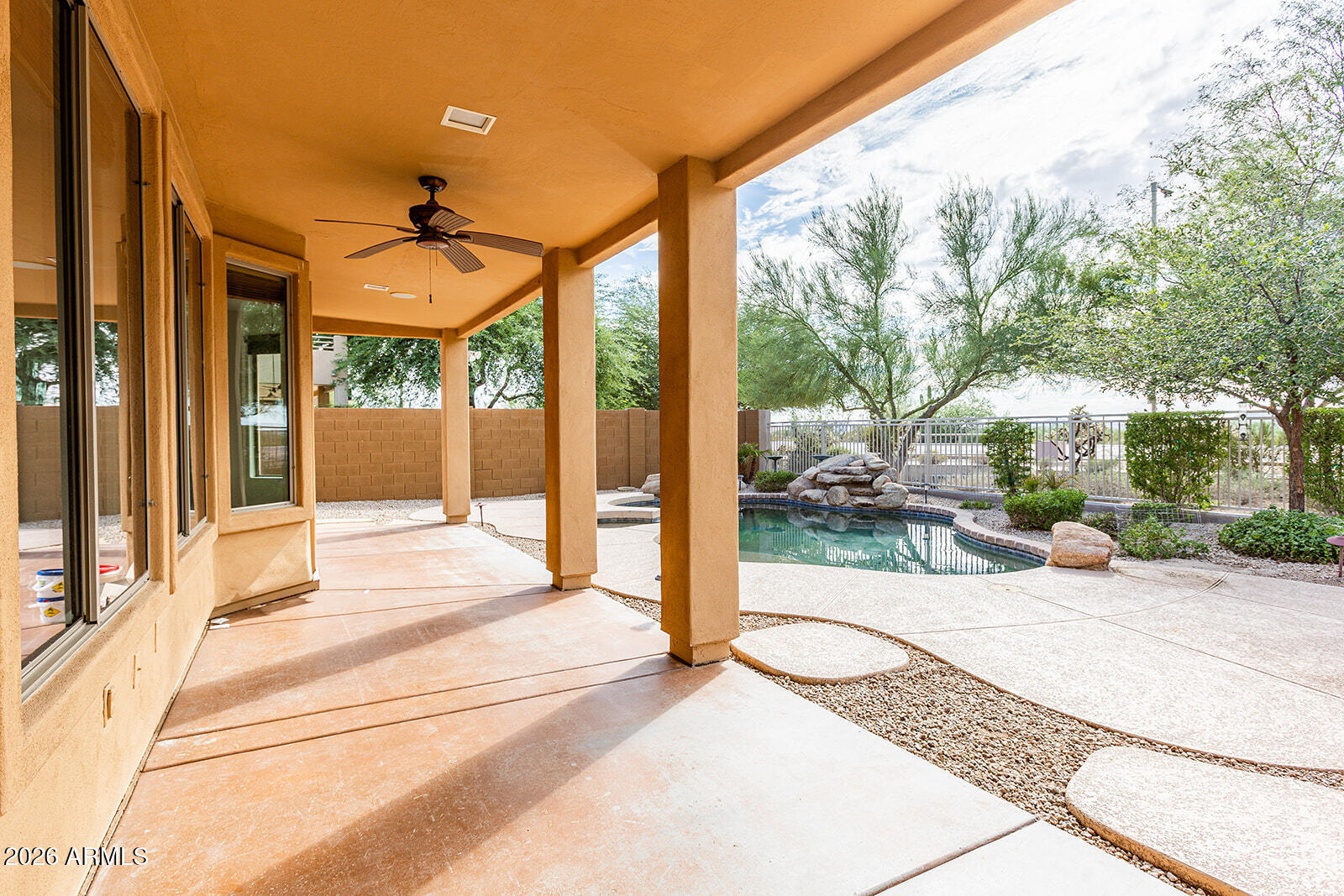 32648 N 40TH Place