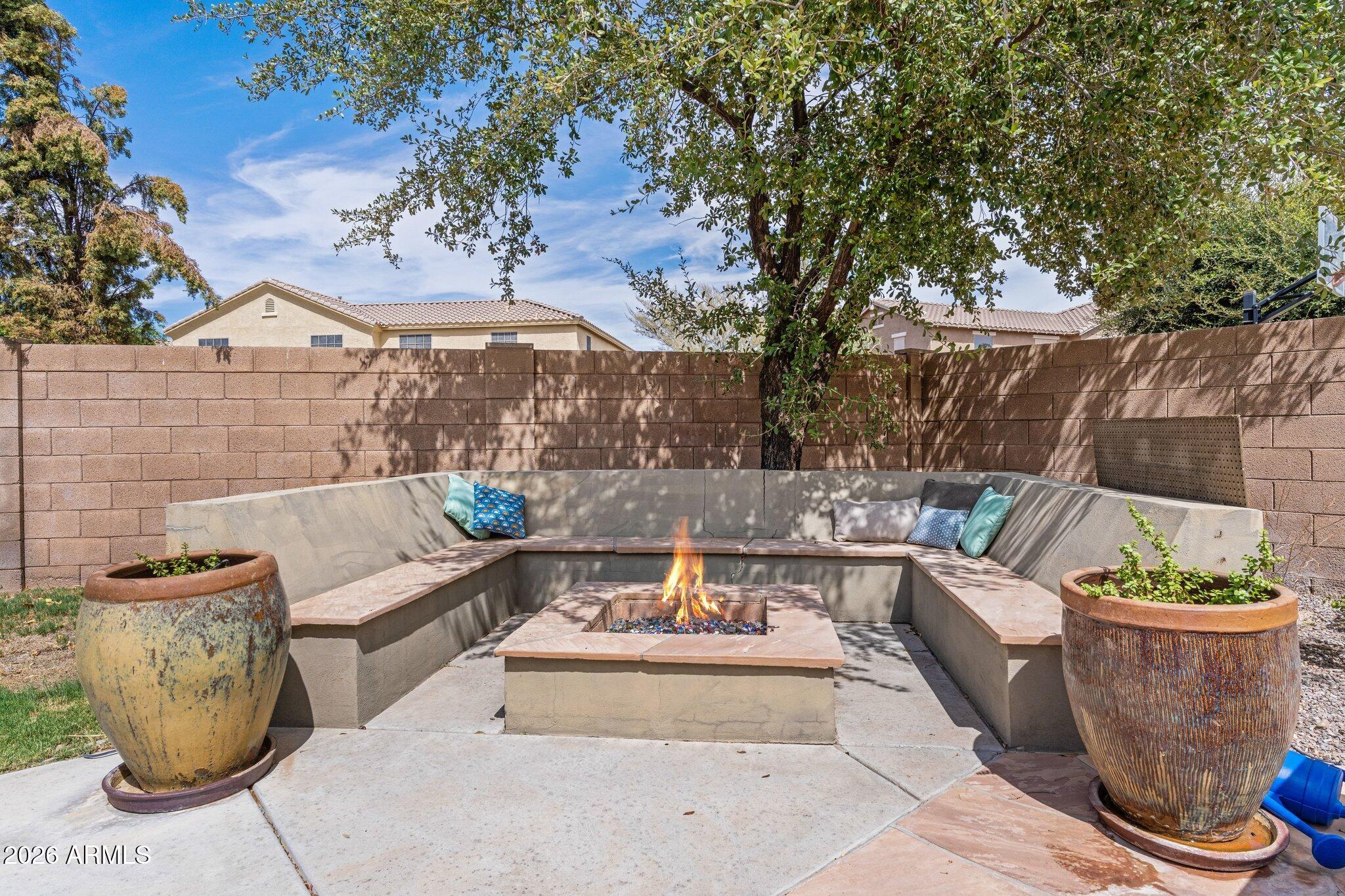 2894 E JANELLE Way