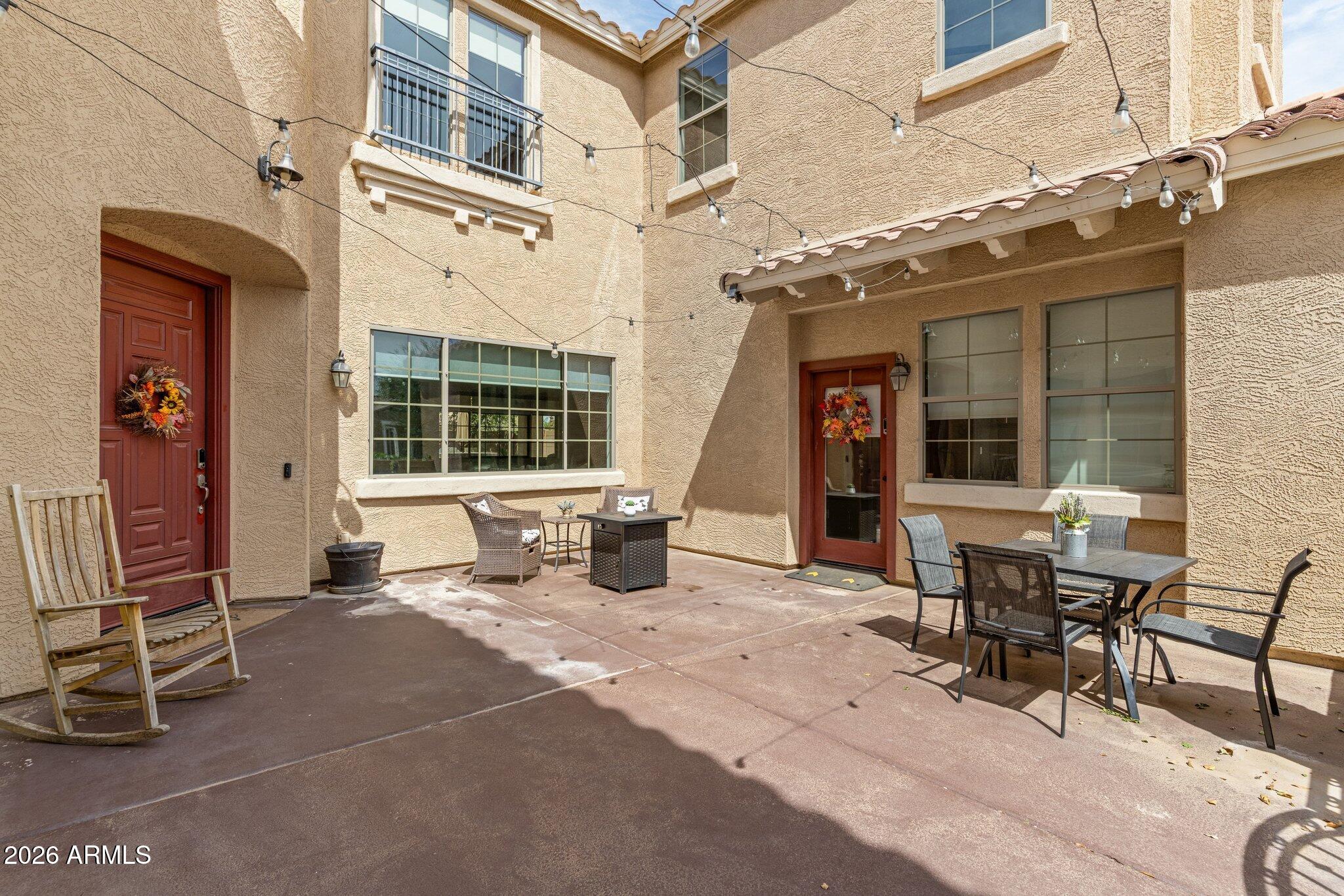 2894 E JANELLE Way