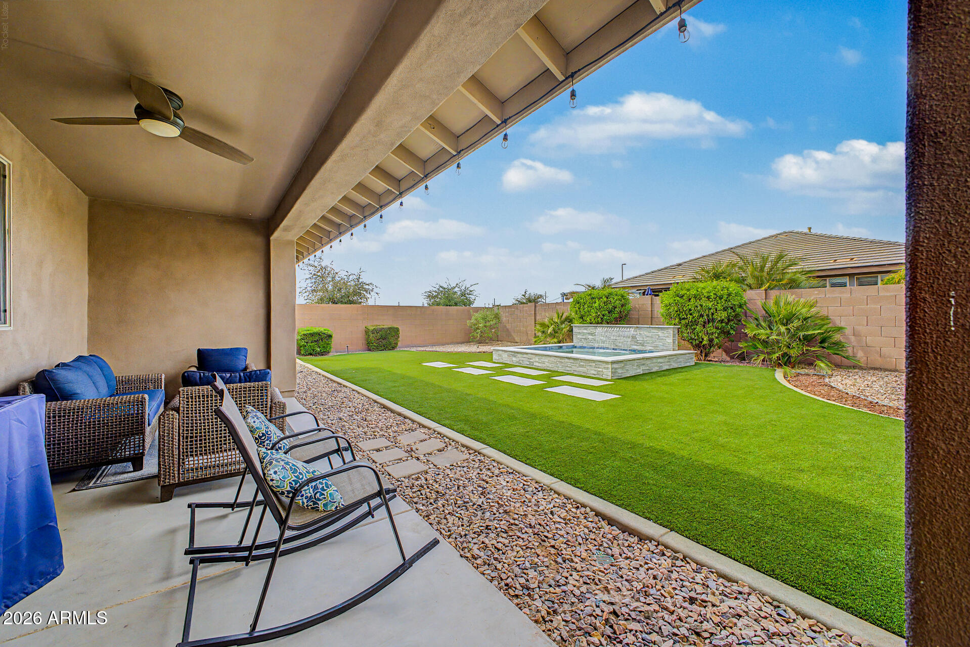 3338 E TIFFANY Court