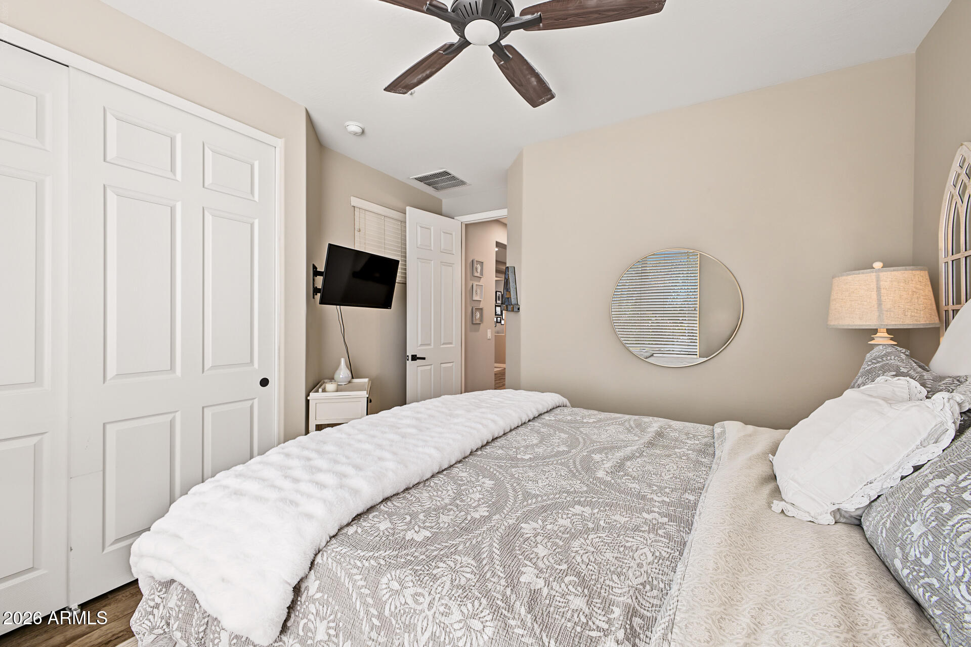 3338 E TIFFANY Court