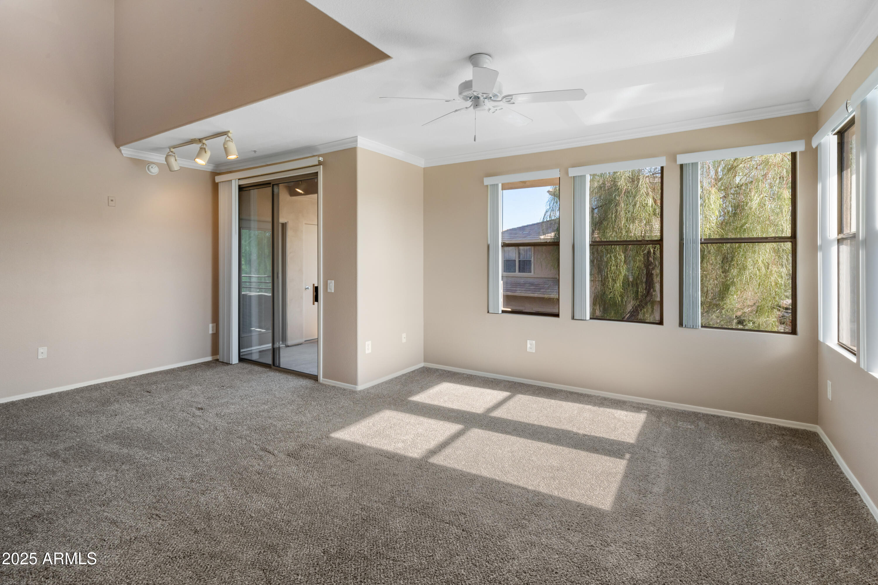 20100 N 78th Place Apt 2108