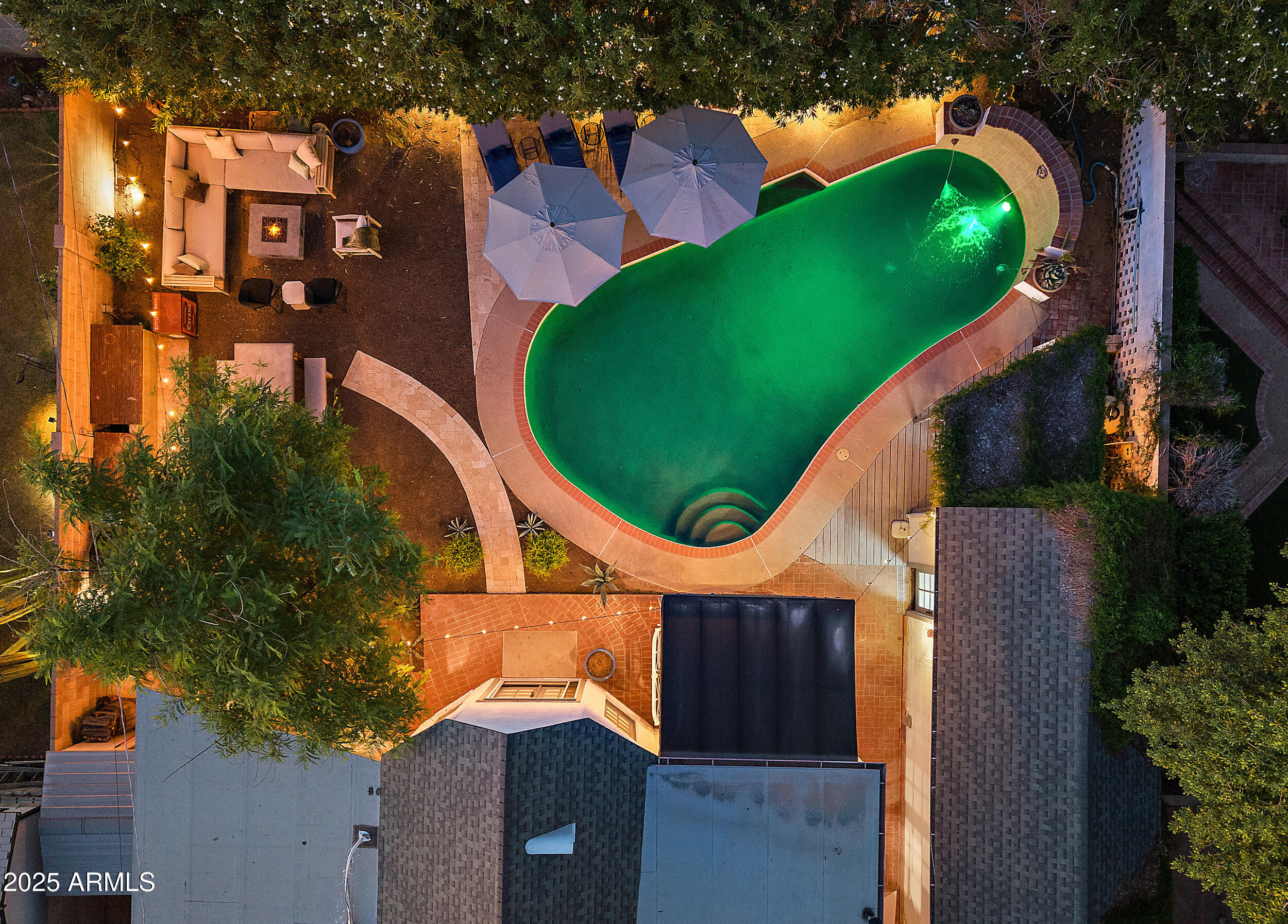 38 W VERNON Avenue
