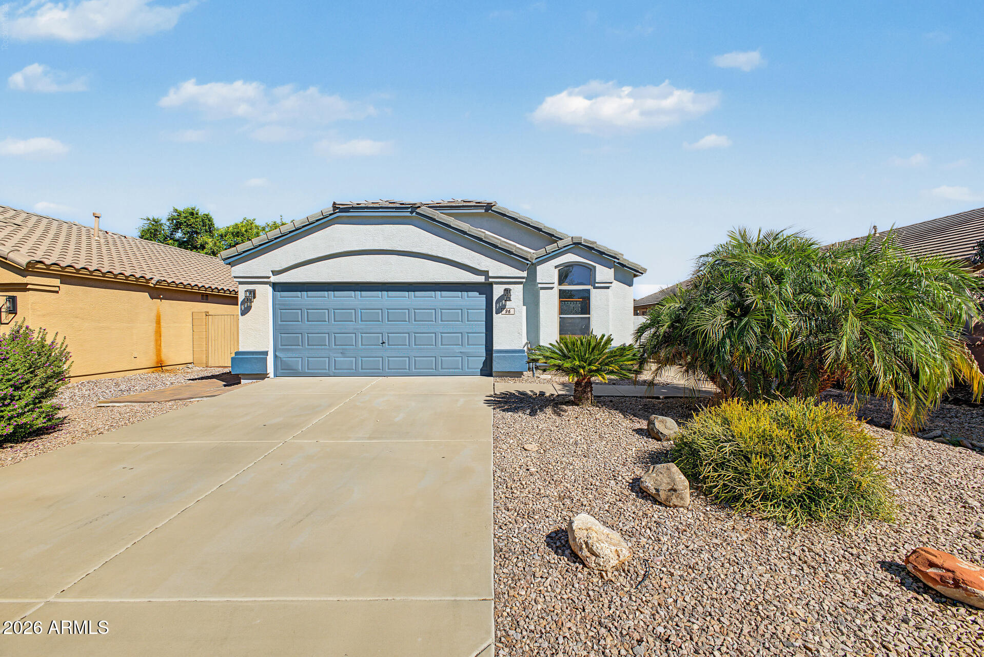 96 W DEXTER Way
