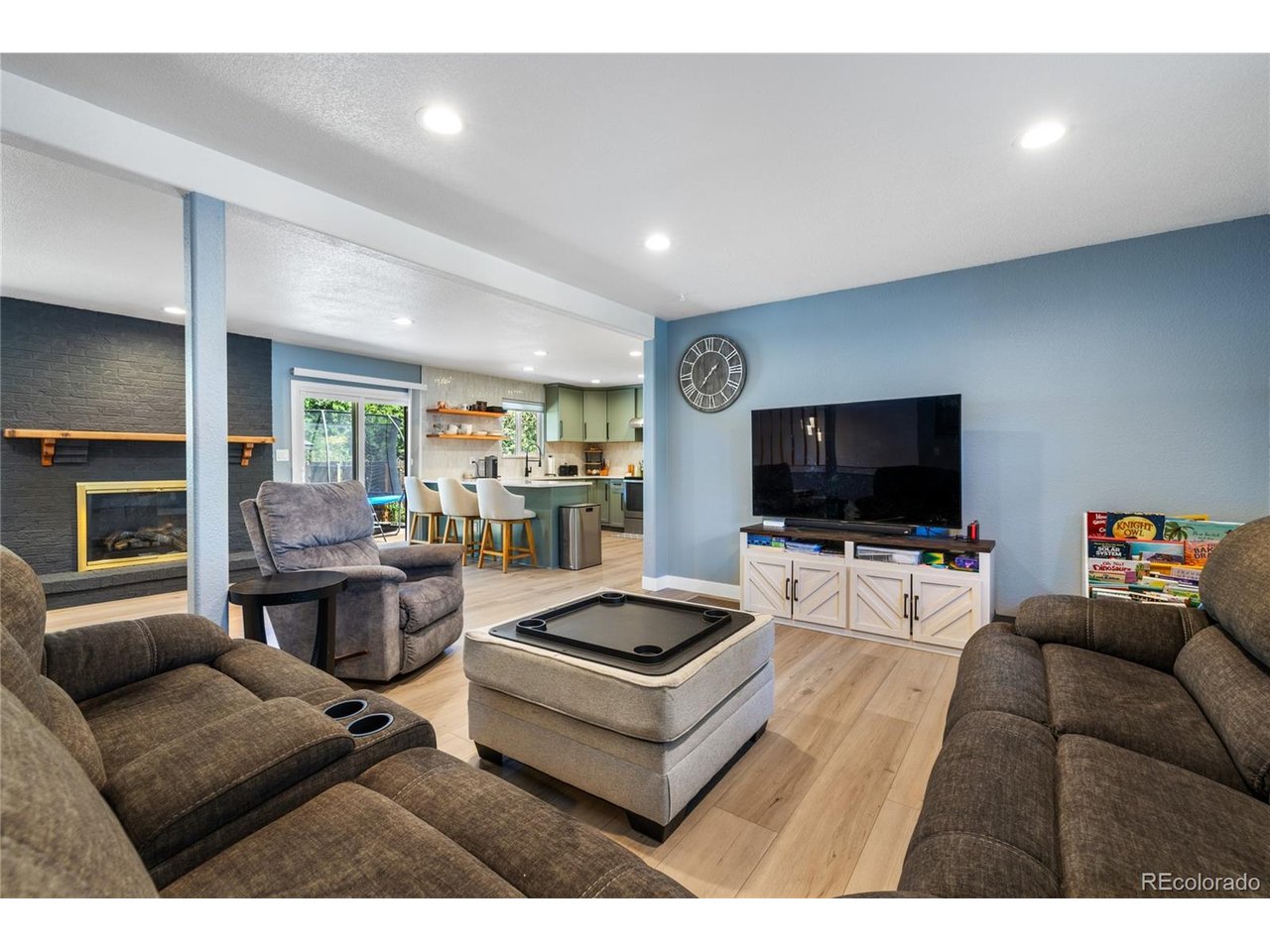 10579 W Warren Dr