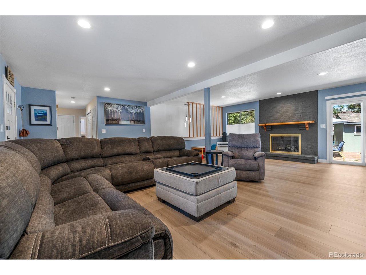 10579 W Warren Dr