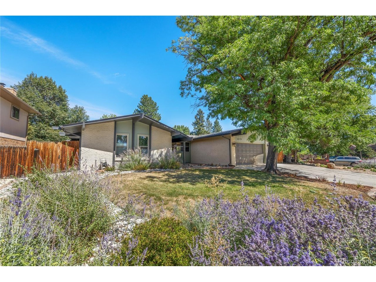 10579 W Warren Dr