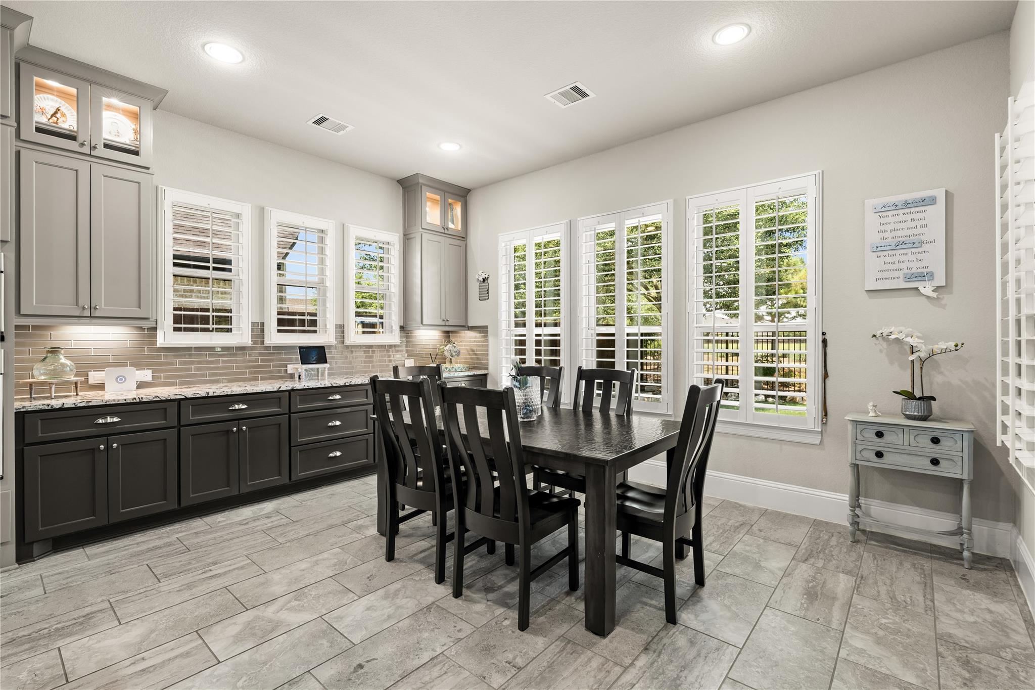 6918 Champion Trail