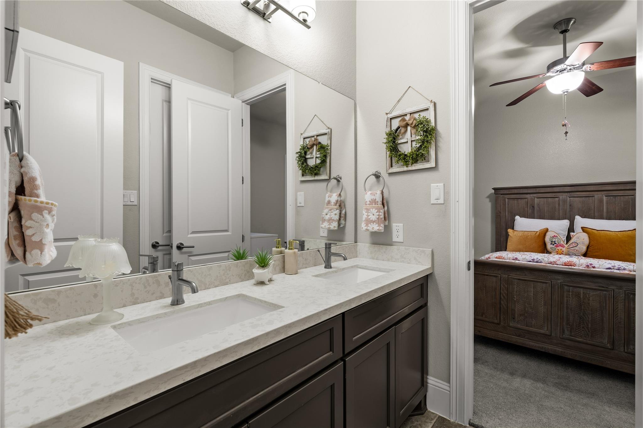6918 Champion Trail