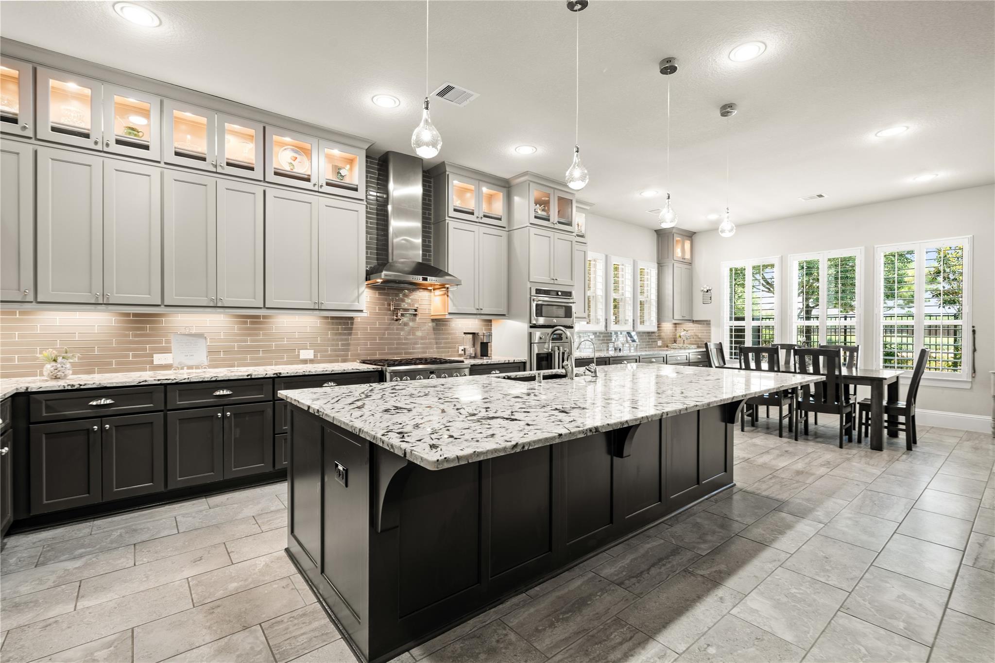 6918 Champion Trail