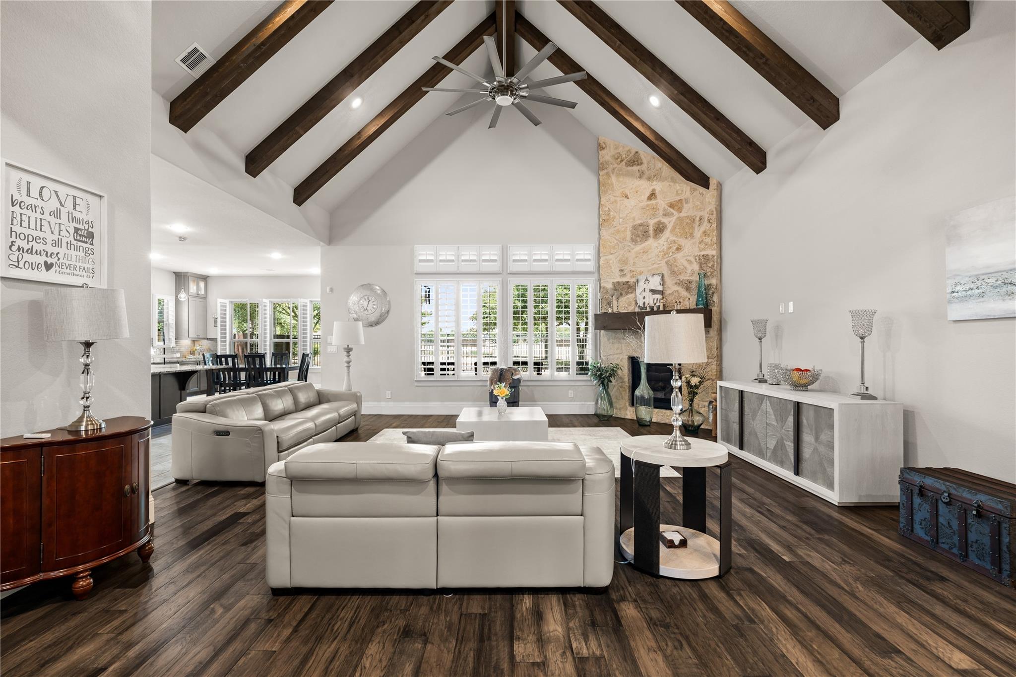 6918 Champion Trail