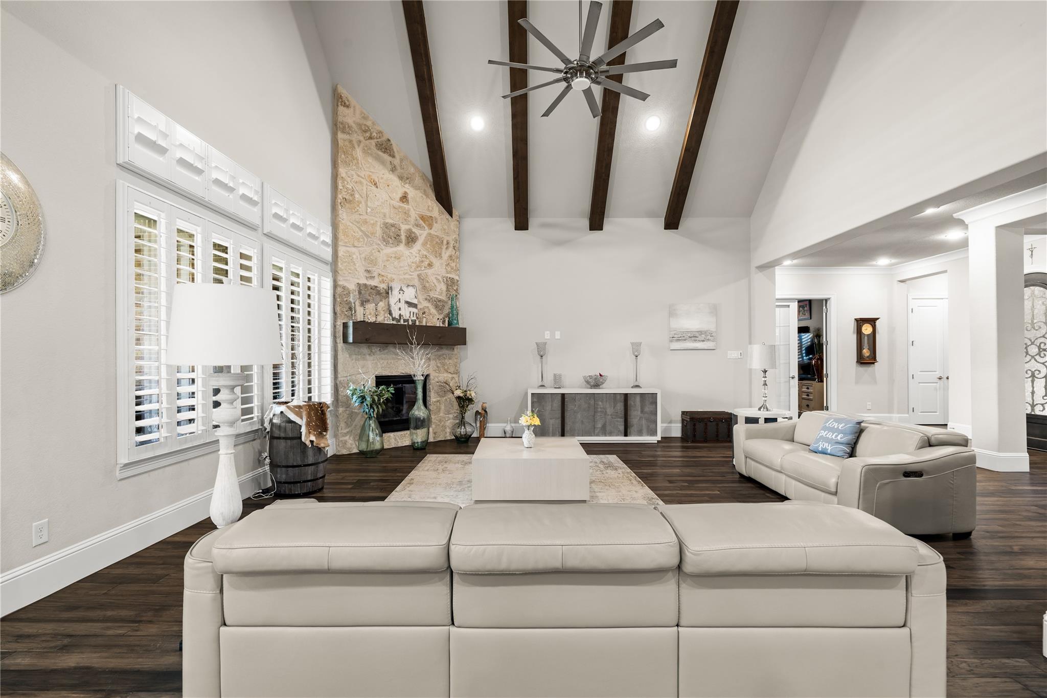 6918 Champion Trail