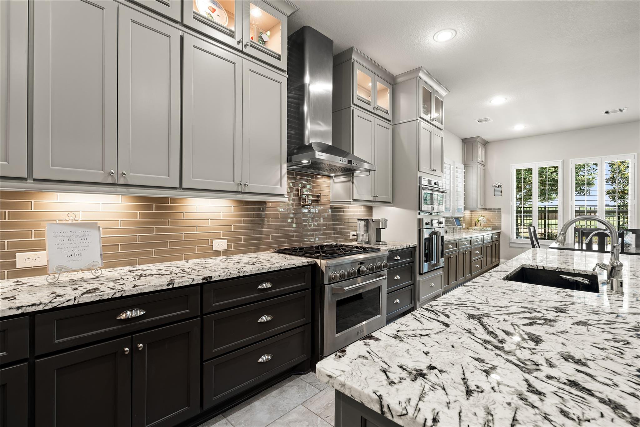 6918 Champion Trail