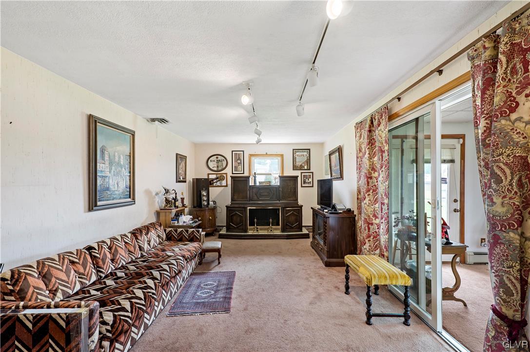 2239 Lafayette Avenue