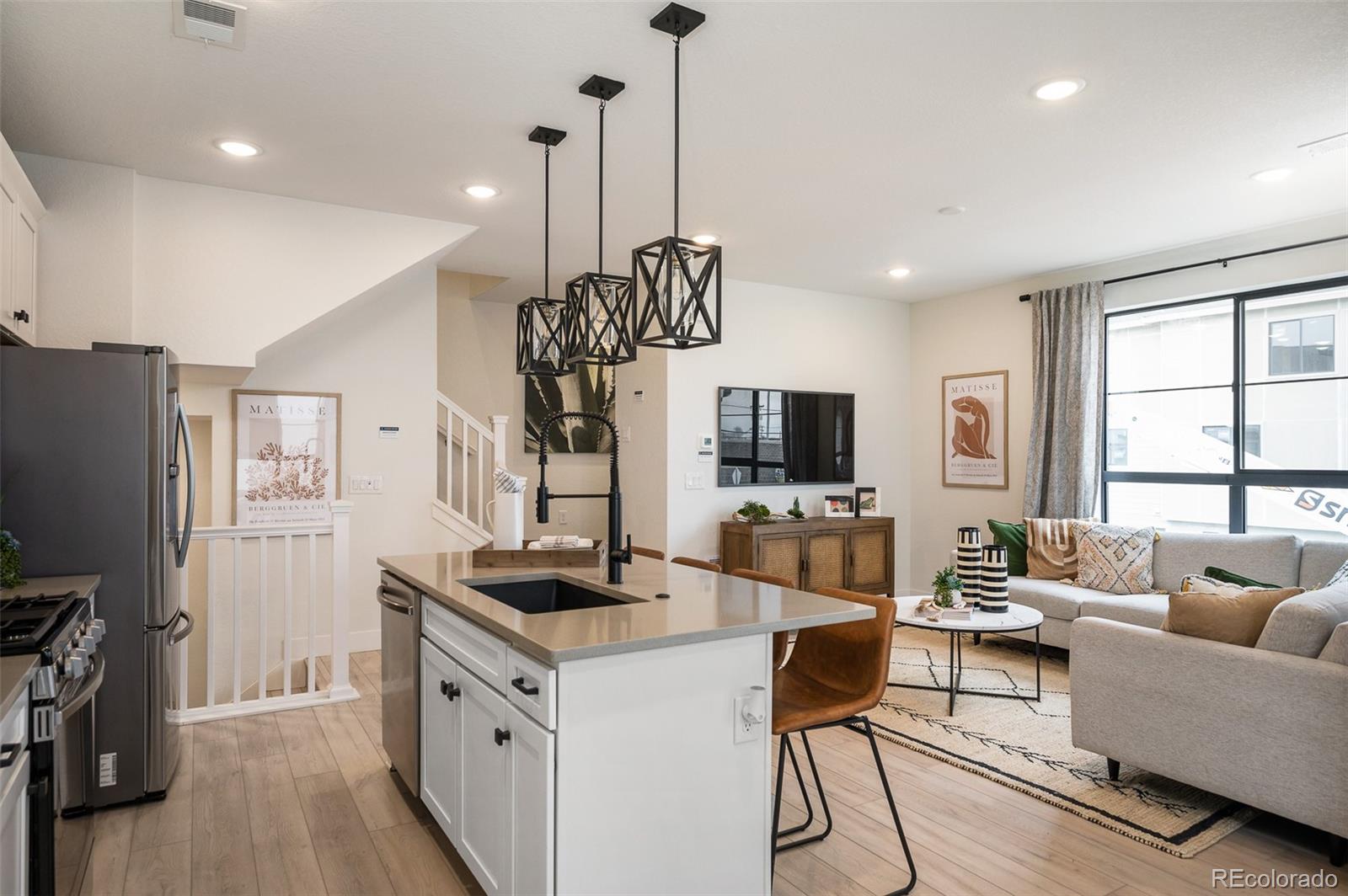 2046 S Holly Street Unit: 3