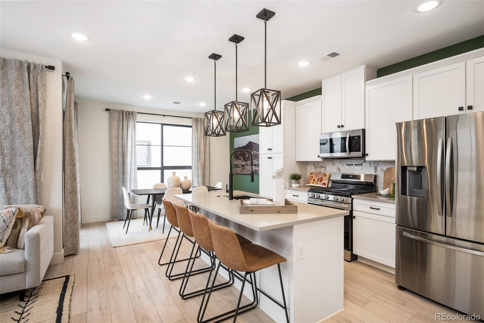 2046 S Holly Street Unit: 3