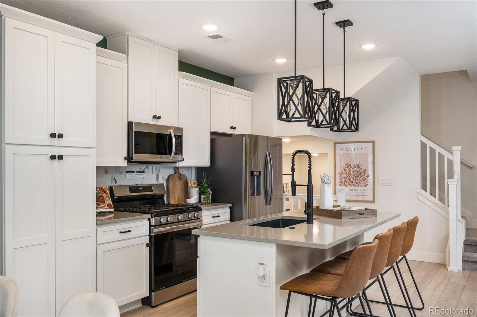 2046 S Holly Street Unit: 3