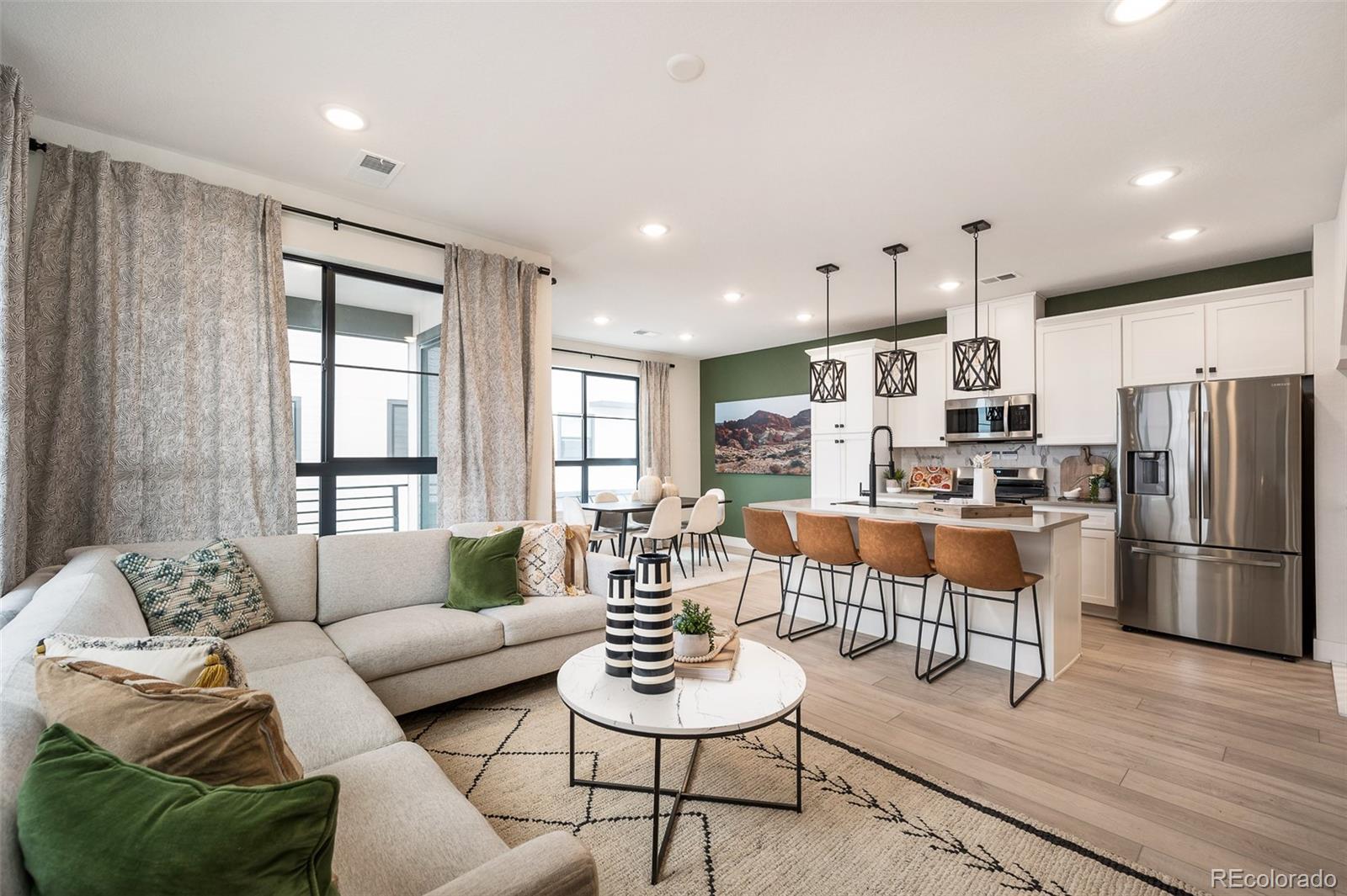 2046 S Holly Street Unit: 3