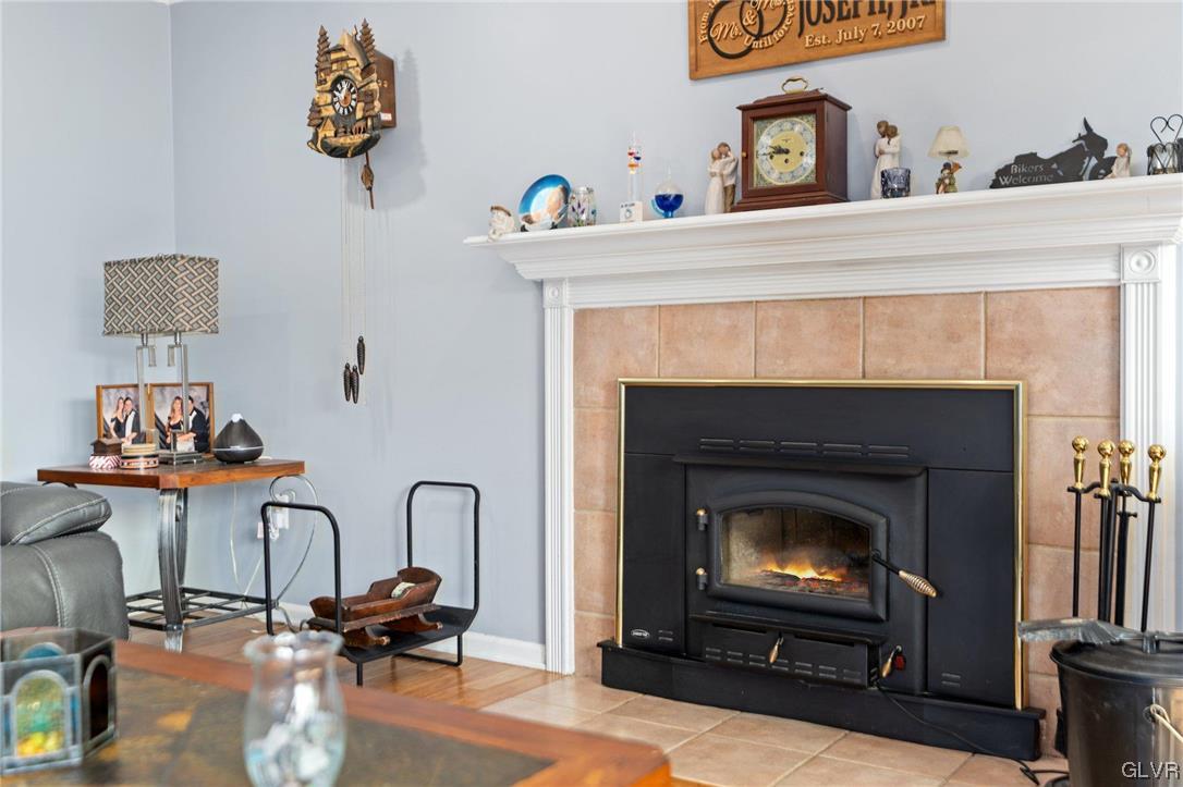 2525 River Rock Drive