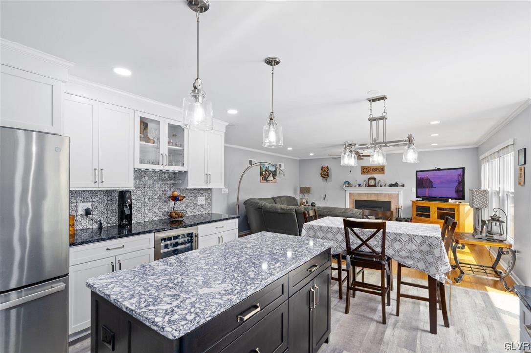 2525 River Rock Drive