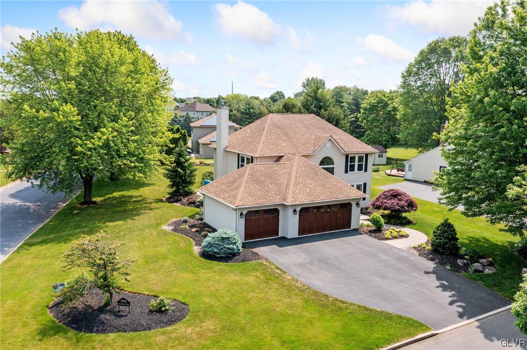 2525 River Rock Drive