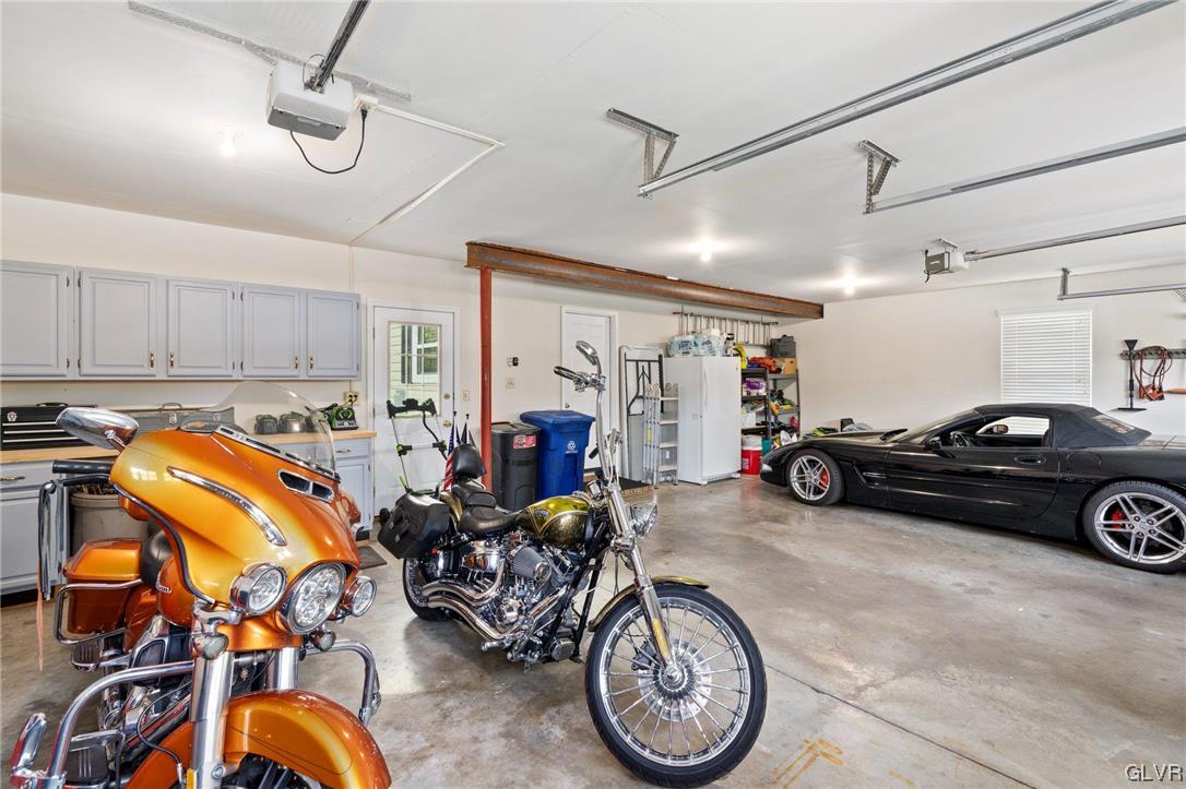 2525 River Rock Drive