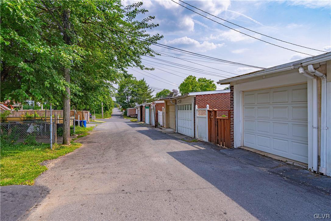 225 South 18th Street