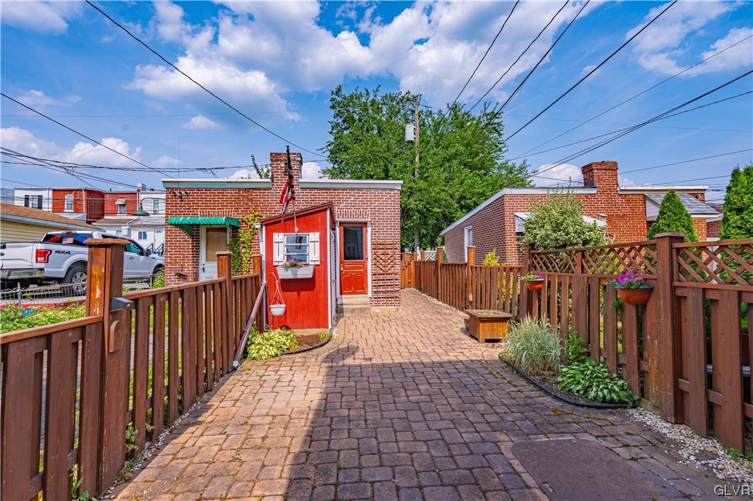 225 South 18th Street