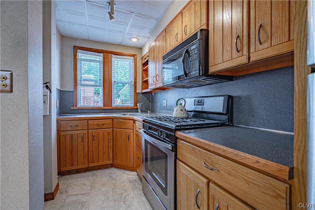 225 South 18th Street