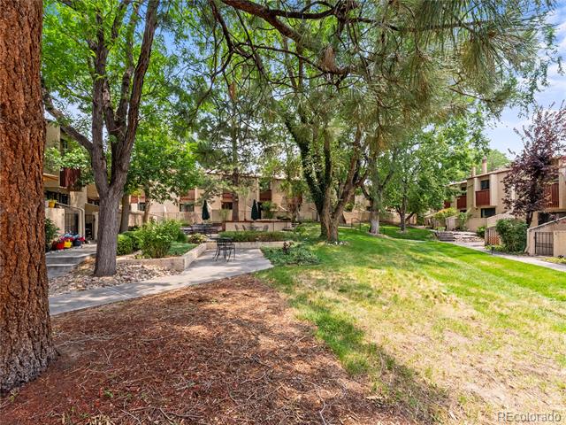 1060 S Parker Road Unit: 13