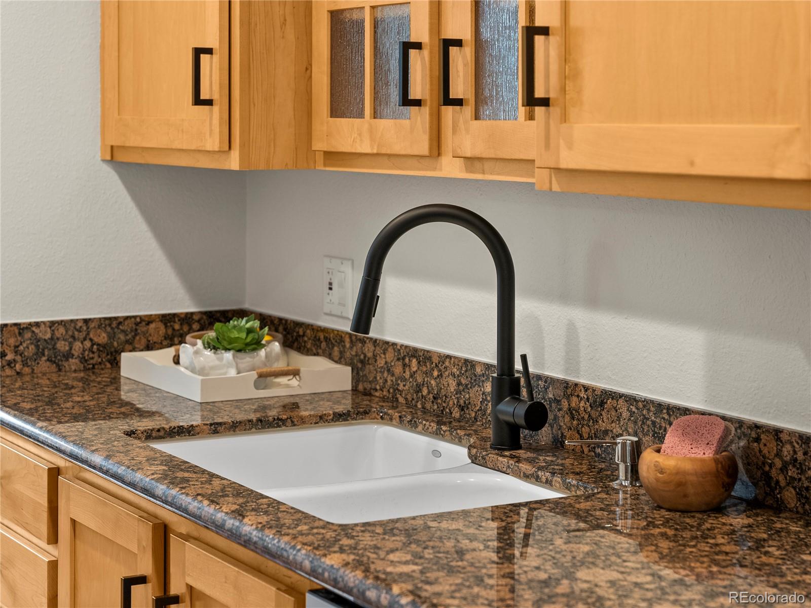 1060 S Parker Road Unit: 13