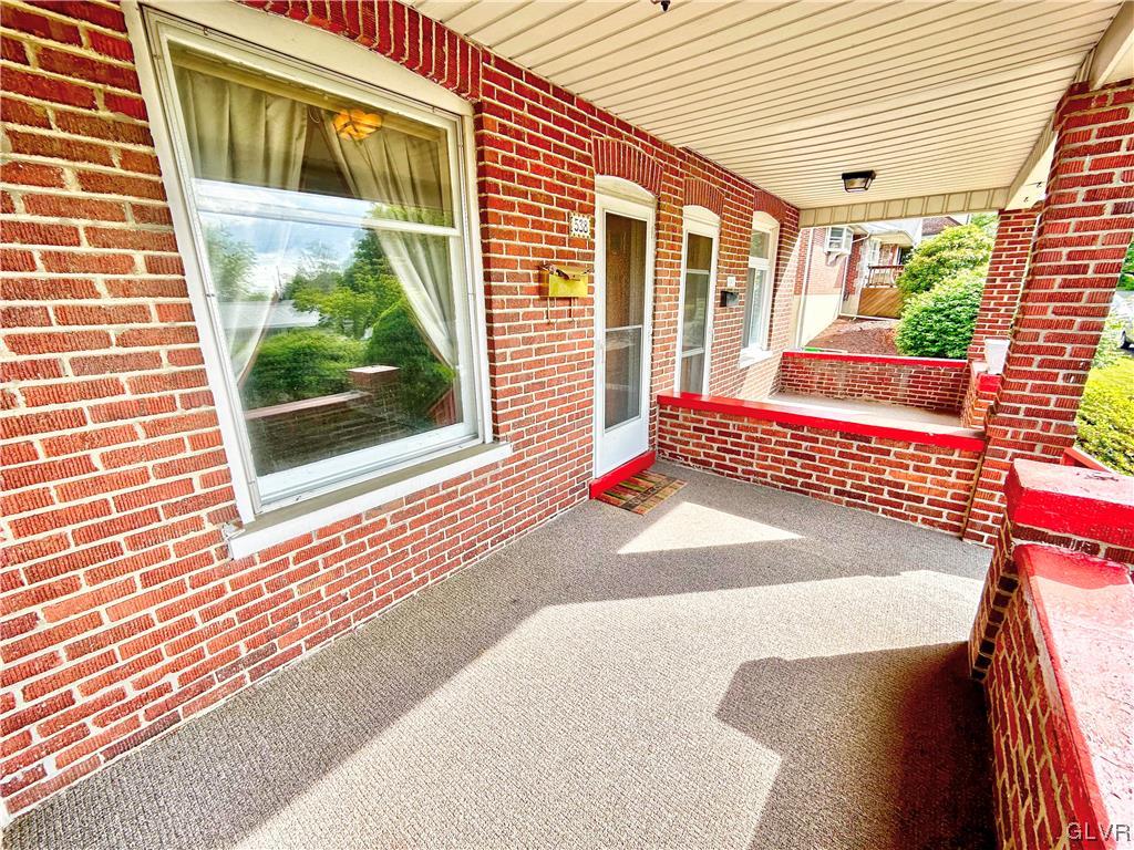 538 Leslie Street