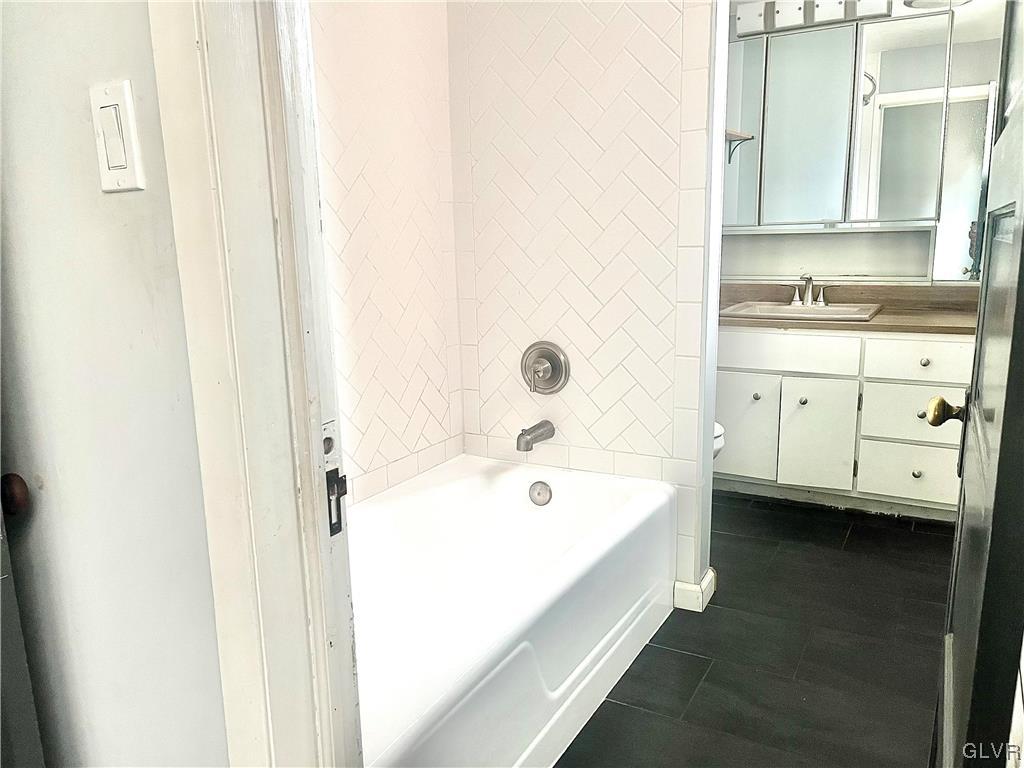 38 South 14th Street