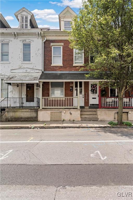 1012 Washington Street