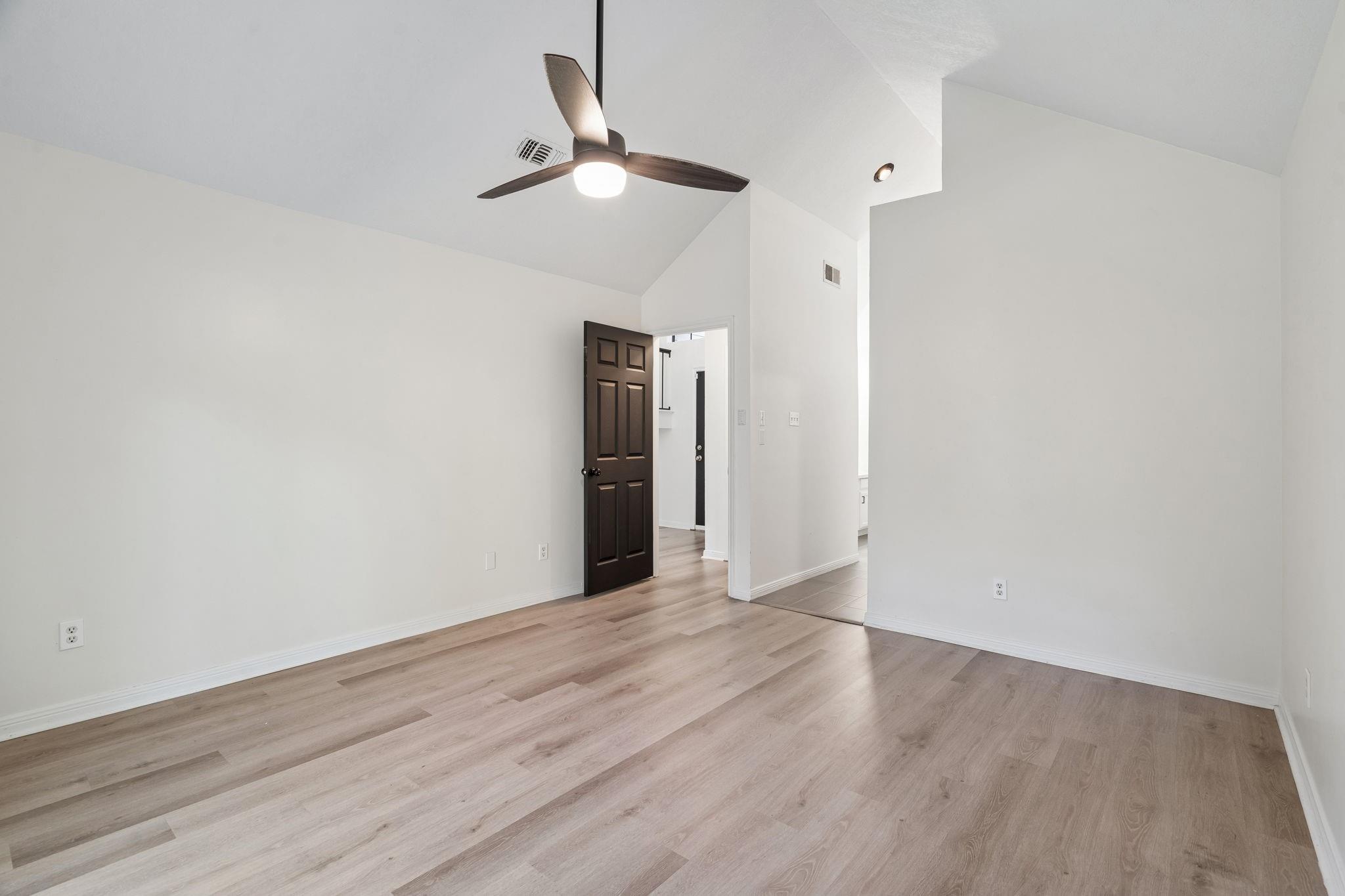 3515 Grove Oaks Drive