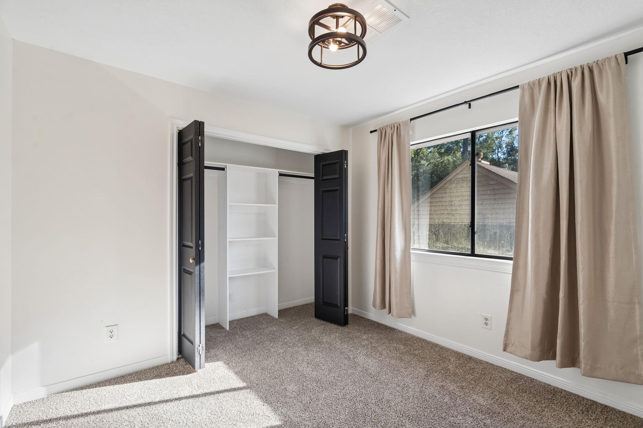3515 Grove Oaks Drive
