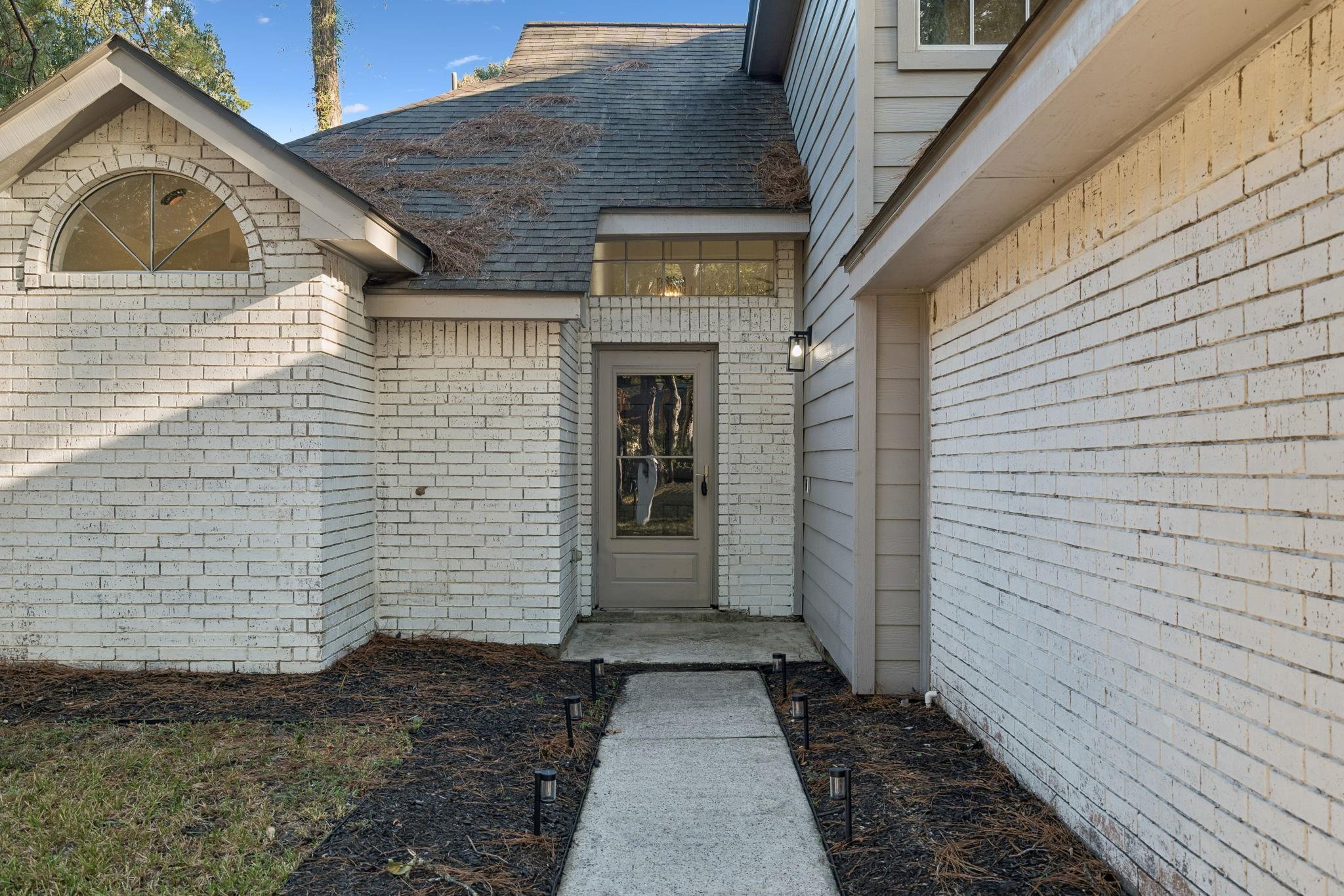 3515 Grove Oaks Drive