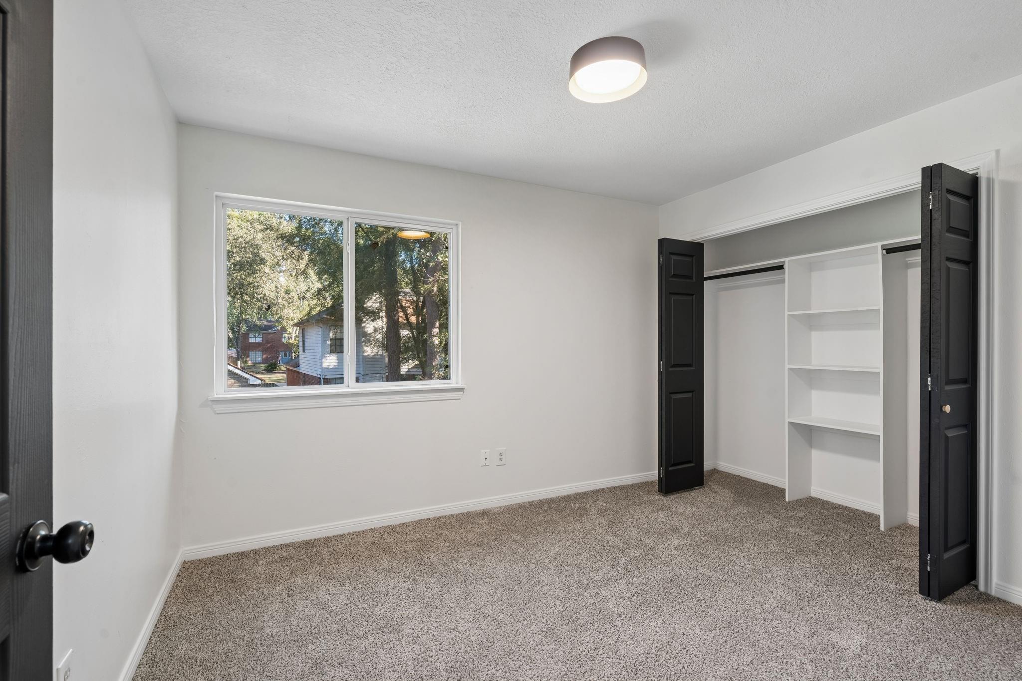 3515 Grove Oaks Drive