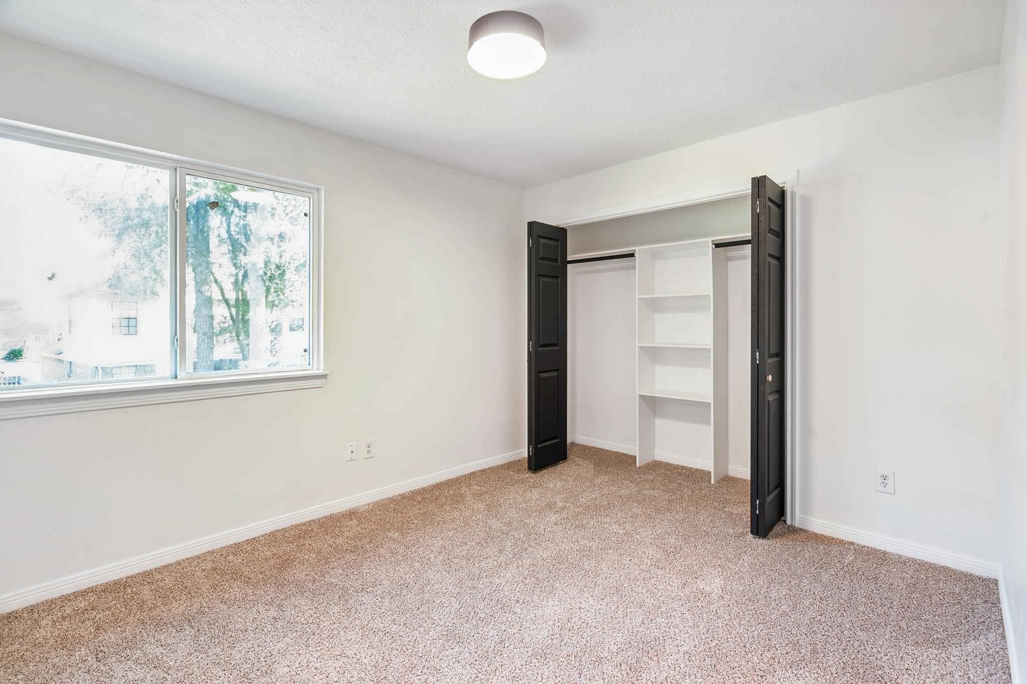 3515 Grove Oaks Drive